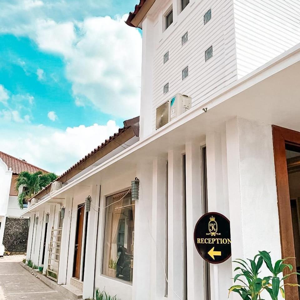 Kartiko Palagan Eksklusif Yogyakarta Hotel Kejayan Exterior photo
